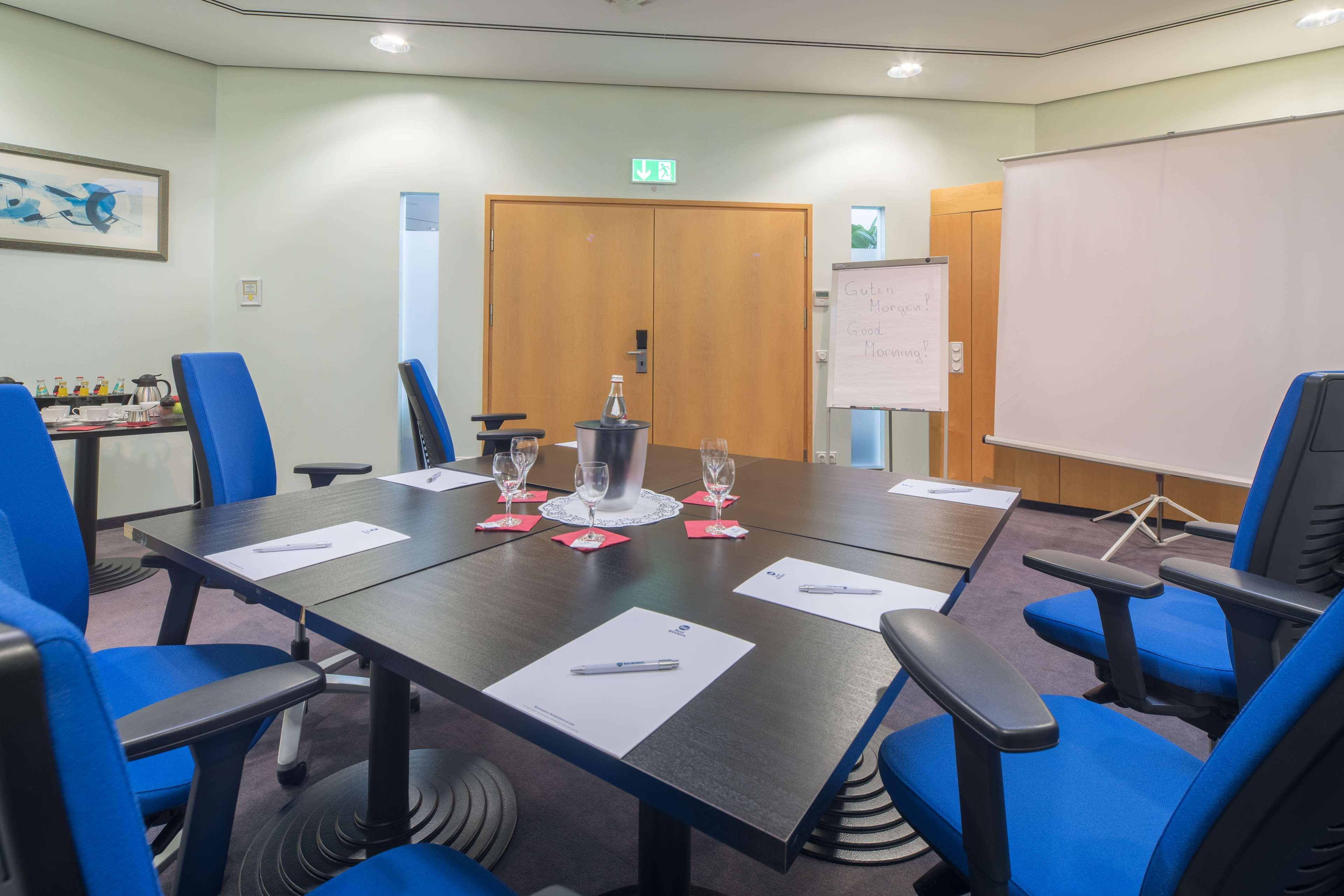 Best Western Hotel Im Forum Muelheim มึลไฮม์ อันแดร์ รัวร์ ภายนอก รูปภาพ